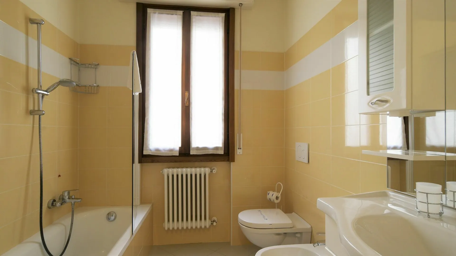 Verona For Rent Il Corso Italy